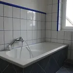 100 Qm 1 - Near Highway דירה גלייסדורף