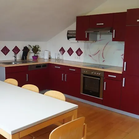 100 Qm 1 - Near Highway Apartment *