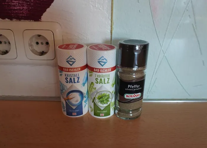 100 Qm 1 - Near Highway غليسدورف